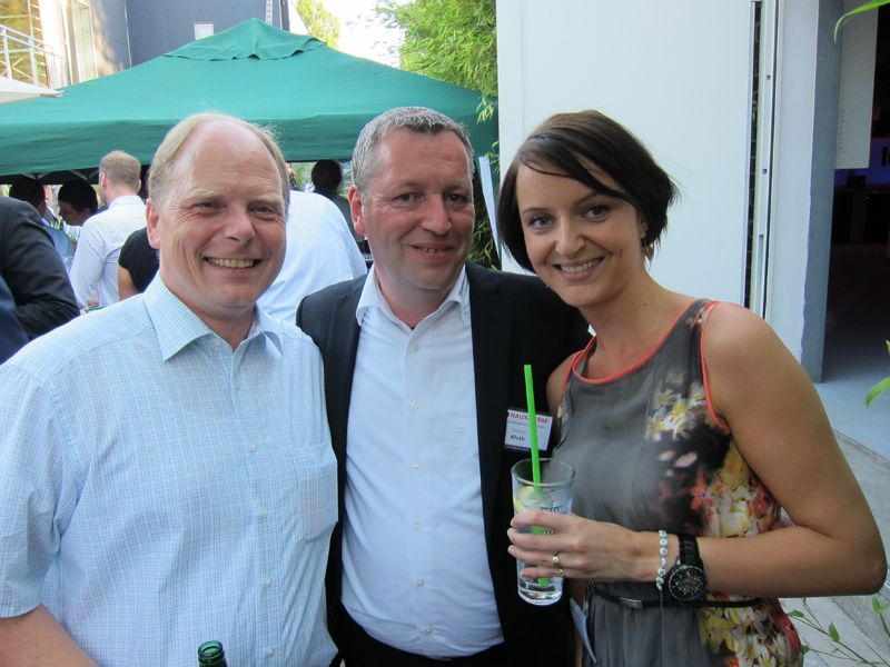 (v. r.) Kathrin Kinne, it-sa, mit Thomas Kloth und Peter S. Bachl, Wick Hill (Bild: IT-BUSINESS)