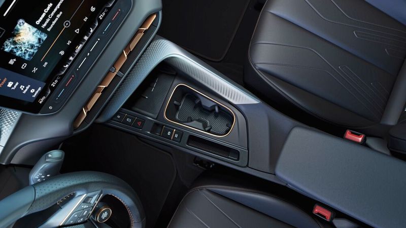 Die Materialien und die Verarbeitung sind wertig ausgeführt. (Bild: Seat)