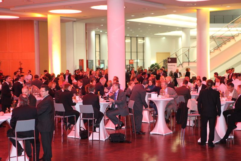 Already in 2011, the Powtech attracted professionals from food, pharam and mechanical process technologies. (Picture: NuernbergMesse)