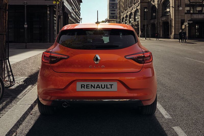 Die genauen Abmessungen des Clio sowie die Motorisierungen nennt der Hersteller noch nicht. (Renault)