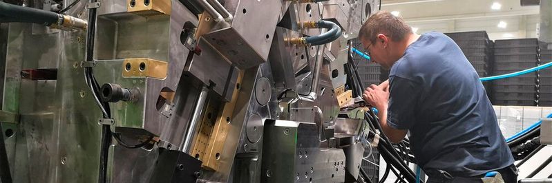 V Frames has set itself the goal of making bicycle frame production environmentally friendly and bringing it back from Asia to Germany. V Frames has set itself the goal of making bicycle frame production environmentally friendly and bringing it back from Asia to Germany.