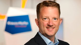 Ralf Benack wird den Chefsessel von Krauss-Maffei Extrusion (KME) Ende August auf eingen Wunsch räumen. Seinen Platz wird der chinesische Kollege Xinting Ren einnehemen ... (Bild: Krauss-Maffei Group)