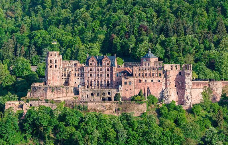 Das Heidelberger Schloss im „real life“ – für die Ewigkeit erbaut thront es heute noch über die Altstadt von Heidelberg... (Manfred Schneider/KIT)