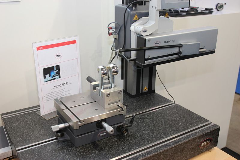 Am Stand von Mahr konnten Medtec-Besucher die Konturenverschleißmessung eines Revisions-Kniegelenks sehen. (Reinhardt)