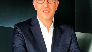 Simon Saretzki ist ab dem 1. Mai Mitglied der Geschäftsleitung des Mercedes-Benz Cars Vertrieb Deutschland und verantwortlich für den Vertrieb Service. (Bild: Daimler AG)