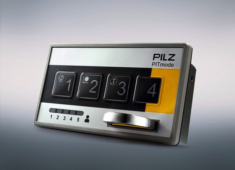 Das kompakte All-in-one-Gerät Pitmode von Pilz ist platzsparend installierbar, denn es enthält die Taster für die Betriebsartenwahl und die SEU. (Bild: Pilz)