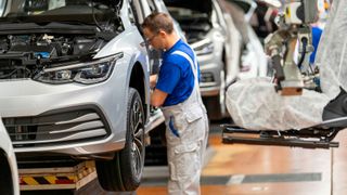 Wie viele VW-Mitarbeiter in Wolfsburg in Kurzarbeit müssen, teilte der Hersteller nicht mit. (Bild: Volkswagen)