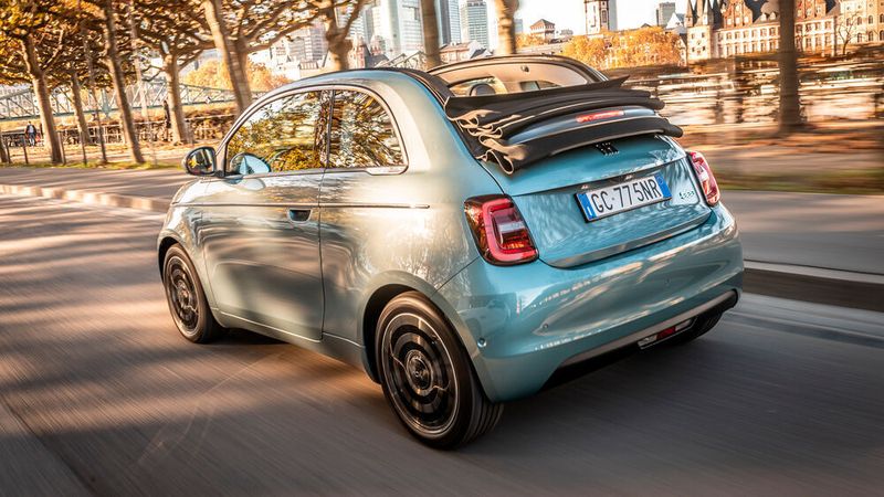 Platz 4: Fiat 500e Cabrio, 99 Punkte (Fiat)