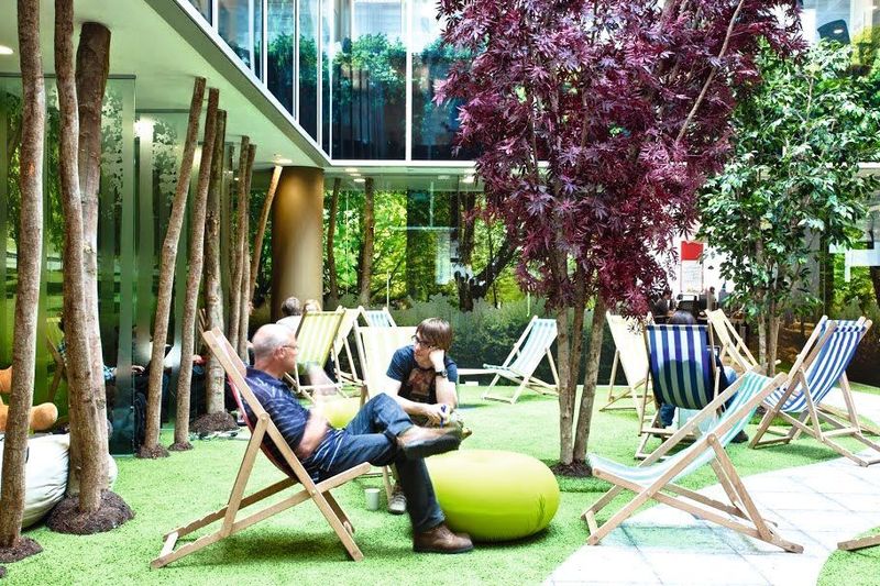 Google-Mitarbeiter im Büro in London. (Google)
