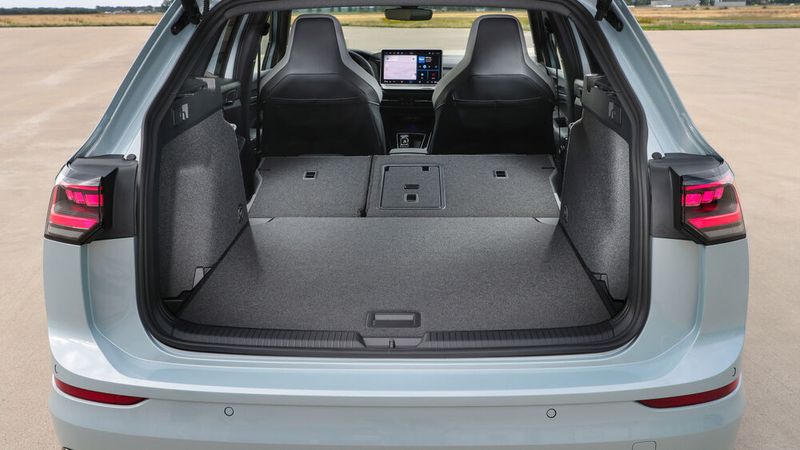 Der Variant bleibt das geräumigste Modell. (Bild: VW)