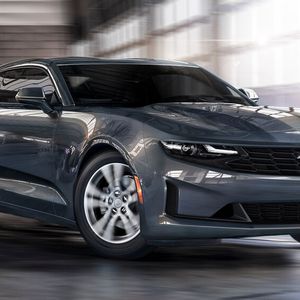 Die sechste Generation des Chevrolet Camaro wird vorerst die letzte sein.(Bild:  Chevrolet)