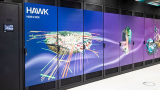 Der Höchstleistungsrechner Hawk an der Universität Stuttgart wird aufgerüstet: Durch die Erweiterung um NVIDIA Grafik Prozessoren (GPUs) werden Deep Learning- und KI-Anwendungen möglich.  (Bild: Universität Stuttgart/HLRS)