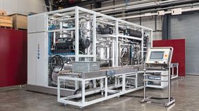 Vapic-Reinigungsanlagen würden individuell auf die spezifischen Aufgabenstellungen der Kunden zugeschnitten. Im Angebot seien wässrige, lösungsmittel-basierte, kombinierte Kammer- oder Durchlaufanlagen für unterschiedlichste Branchen und Anwendungen inklusive Vapic-Reinigungsmedien. (Bild: Vapic)