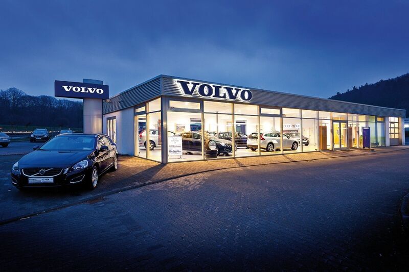 Im Autopark Ehreshoven ist Kaltenbach mit den Marken Volvo und Land Rover vor Ort.   (Kaltenbach)
