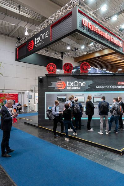 TX One unterstütz Unternehmen in Security-Fragen. Zum Angebot zählen netzwerk- und endpunktbasierte Lösungen, wie zum Beispiel Edge IPS. Die Security-Box gewährleistet laut Hersteller die Sicherheit einzelner Anlagen und kleiner Produktionszonen durch OT-Transparenz und OT-Protokollfilterung mit der Option der Inline- oder Offline-Funktionalität. (Bild: Vogel Communications Group)