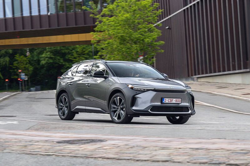 Das erste batterieelektrische Modell von Toyota, der „bz4X“. Das erste batterieelektrische Modell von Toyota, der „bz4X“.
