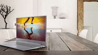 Das 17,3-Zoll-Display mit IPS-Panel im Medion Akoya S17402 liefert die Full-HD-Auflösung. (Medion)