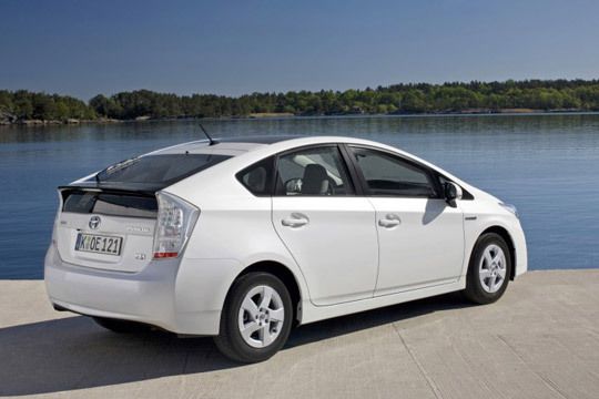 Der Toyota Prius ist Spitzenreiter in der Mittelklasse. (Archiv: Vogel Business Media)