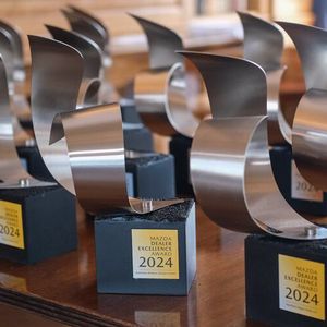 Den Dealer Excellence Award verleiht Mazda Deutschland seit dem Jahr 2014.(Bild:  Mazda)