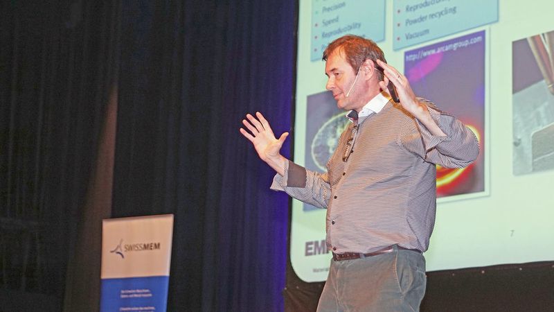 Le Prof. Dr. Patrick Hoffmann de l'EMPA a captivé son auditoire avec son sens de l'humour caustique et sa capacité à vulgariser des sujets scientifiques complexes. Un exposé très apprécié des participants qui auront tout appris ou presque sur l'impression 3D métallique.   (Swissmem)