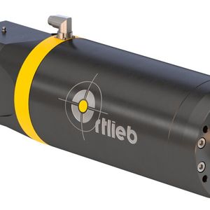 Für Anwendungen mit begrenzter Einbaulänge hat Ortlieb ein Umlenkgetriebe konstruiert. Der Motor sitzt auf der kompakten Lineareinheit. Er wird über einen Adapter am Getriebe befestigt.(Bild:  Ortlieb)