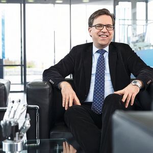 «Intelligenz, Vernetzung und Kollaboration sind zu den Treibern der Komponentenentwicklung in Handhabung und Montage geworden.»
Henrik A. Schunk, geschäftsführender Gesellschafter, CEO, der Schunk GmbH & Co. KG.