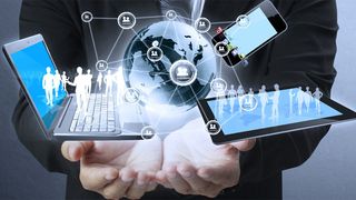 Customer Relationship Management (CRM) muss nicht zwangsläufig mit teuren Investitionen einhergehen. Es gibt auch eine Reihe kostenloser Tools, die noch dazu als Software as a Service zur Verfügung stehen. (© violetkaipa - Fotolia.com)