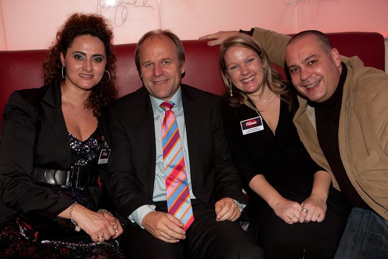 Besa Agaj (IT-BUSINESS) und Rolf Mittag (Komsa) (Archiv: Vogel Business Media)