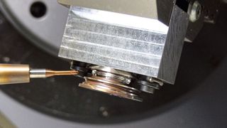 Bei Dohlen & Krott wurde die Option Hochgenauigkeitspaket gewählt, obwohl die Versa 645 linear bereits in der Standardausführung über zahlreiche Features zu höchster Präzision ausgelegt ist.  (Bild: Fehlmann AG)