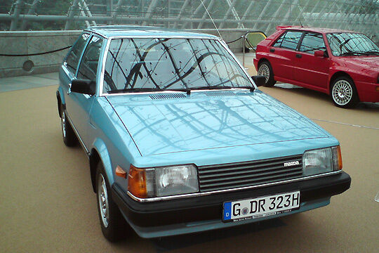 Das Autohaus Andreas Jokisch in Gera hatte diesen mehr als 30 Jahre alten Mazda 323 zur Verfügung gestellt. Zugelassen wurde er am 11. September 1981 in Ostberlin!  (Foto: Grimm)