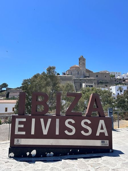 Zum Dinner fahren wir nach Eivissa - Old Town of IBIZA. (Bild: Vogel IT-Medien GmbH)