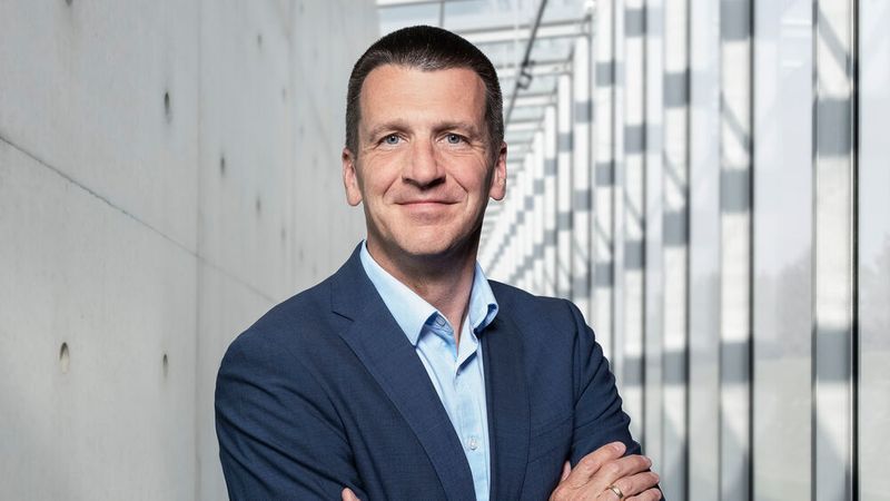 Jörg Dzubiella übernimmt zum 1. April als Direktor Sales und Network die Verantwortung für zwei Kerngeschäftsbereiche von Toyota Deutschland.(Bild:  Toyota)