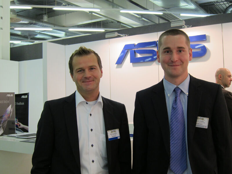 Marc Grunenberg, Asus, und Florian Pölsterl, Ingram Micro (r.) (IT-BUSINESS)