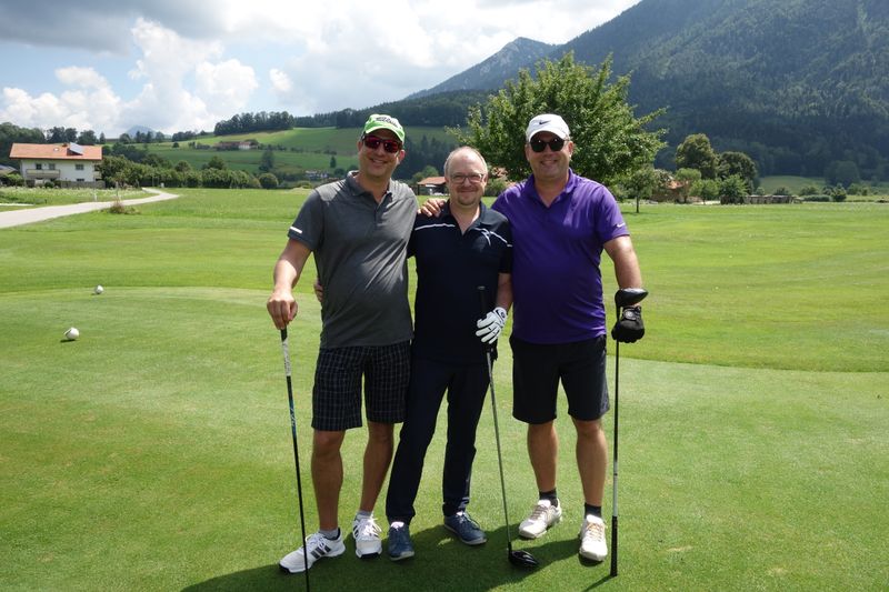 (v. l.) Timo Stolze, Profi AG, Kristian Behrens und Thorsten Heutink, Tech Data. (Bild: IT-BUSINESS)