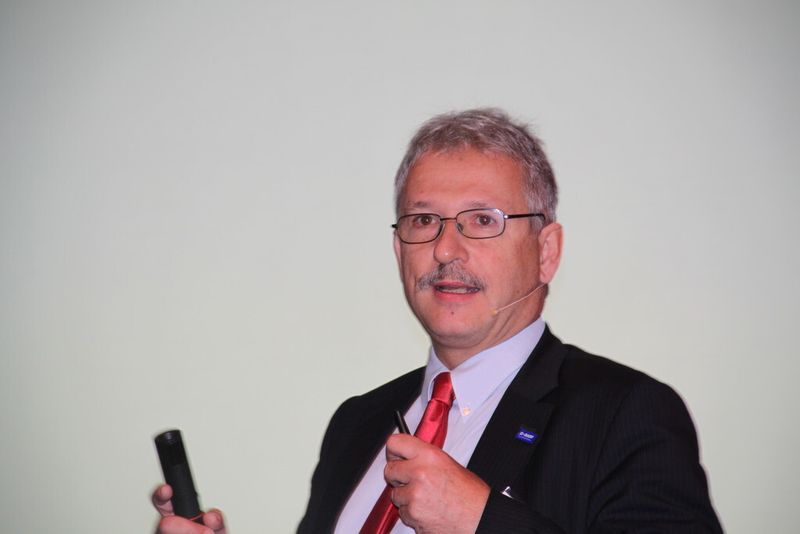 Joachm Birk, BASF, berichtete über die Vorteile eines Remote Operation in der Prozessindustrie. (Bild: Mühlenkamp / PROCESS)