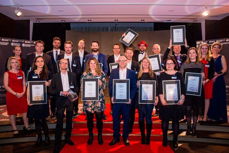 Was kann es Schöneres geben, als einen gelungenen Award-Abend mit vielen strahlenden Gesichtern. (Bild: artful rooms / VIT)