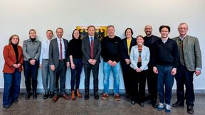 Im DSC-Beirat: Prof. Henrike Weiden (3. v. l. ) und Svea Windwehr (2. v. l. ).  (Bild: © Bundesnetzagentur)