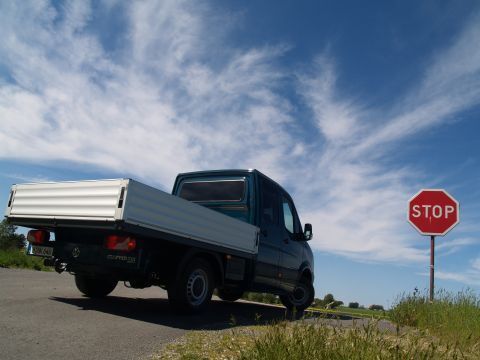 Das letzte Stop-Schild auf der Reise des Crafter: Der Hersteller strebt zwölf Prozent Marktanteil in Deutschland an. (Archiv: Vogel Business Media)