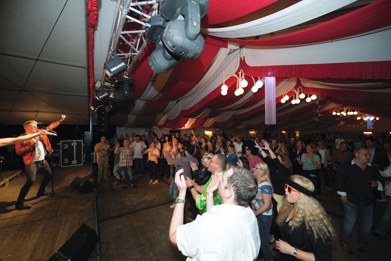 Party – wie man es von ENO kennt. (52Grad Wagner Deters-Prohl GbR)