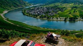 Oldtimerrallye in Zeiten von Corona? Uli Fiegel von der Scuderia Froschteich Düsseldorf hat die Lösung. (Bild: Oldtimermarkt)