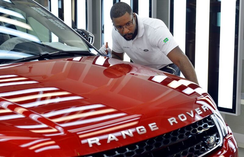 Die ersten Fahrzeuge sind ab diesem Monat bei den Händlern in Brasilien erhältlich. (Jaguar Land Rover)