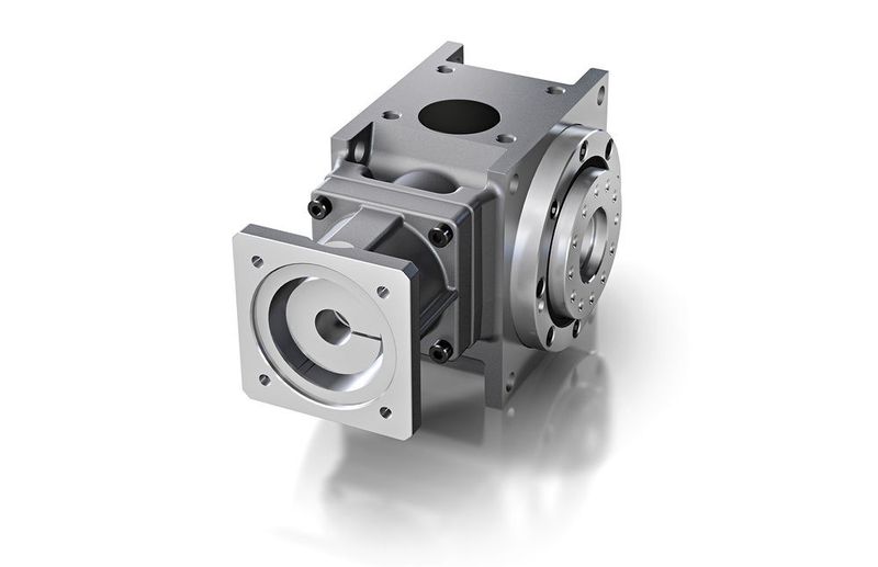 Die MS-Graessner GmbH zeigt auf der Automatica die neue Dynagear Baureihe mit Roboterflansch nach EN ISO 9409-1 und Hohlwelle. Sie ermöglicht die Durchführung der Versorgungsleitungen und anderer Medien. In Verbindung mit einem großen Übersetzungsbereich – von 3:1 bis 15:1 in einer Stufe – ist DynaGear für Anwendungen in Automation und Robotik geeignet. In Halle B6, Stand 515. ( MS-Graessner GmbH & Co. KG)