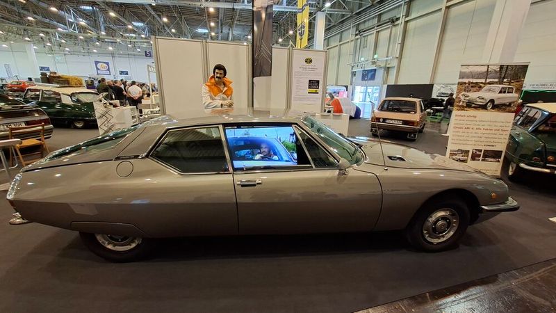 Toll inszeniert: Im US-amerikanischer Actionfilm „Die härteste Meile“ lässt es Burt Reynolds in einem Citroën SM richtig fliegen. (Bild: Dominsky – VCG)
