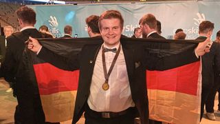 Manuel Schmied holte bei den Euroskills eine Exzellenz-Medaille für das deutsche Kfz-Gewerbe. (Bild: Büttner – VCG)