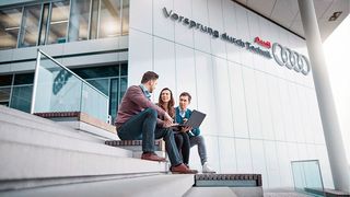 Die Automobilindustrie ist bei den Berufseinsteigern nicht nur die bliebteste Branche, sondern auch die lukrativste. (Audi)