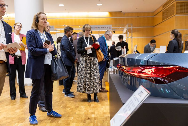 Audi A5 Rücklicht mit der zweiten OLED-Generation des Herstellers (Bild: Messe München)