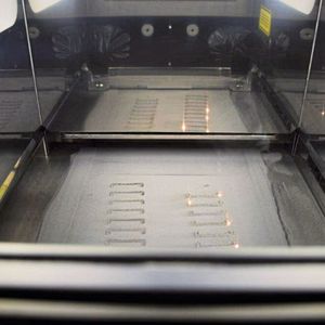 In dieser Truprint 500 von Trumpf wird bei Oerlikon AM nur für Urwahn gedruckt.