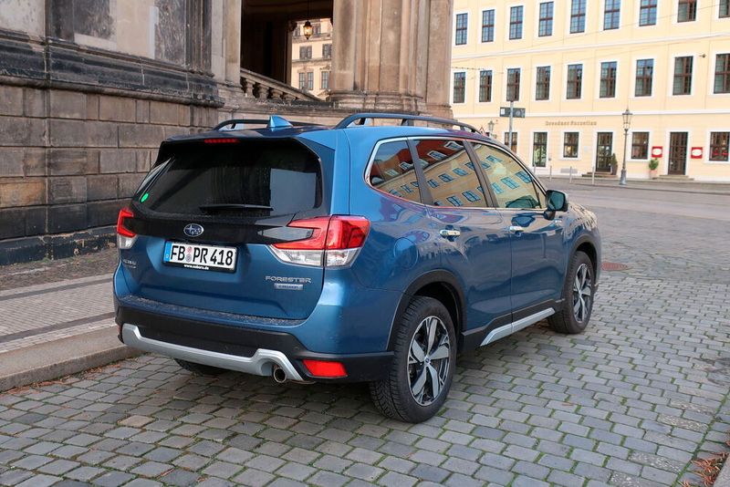 Den Offroader gibt es in vier Ausstattungslinien. (Simon/»kfz-betrieb«)