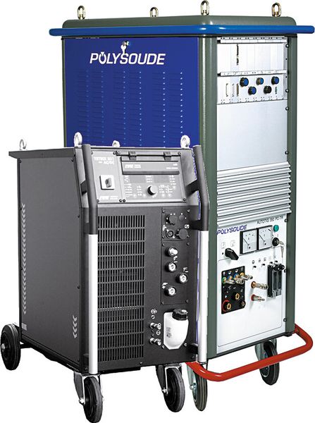Bild 2: Das Steuermodul PC 350 AC/DC und die Stromquelle Tetrix 351 zum Wechselstromschweißen von Aluminium. (Polysoude)