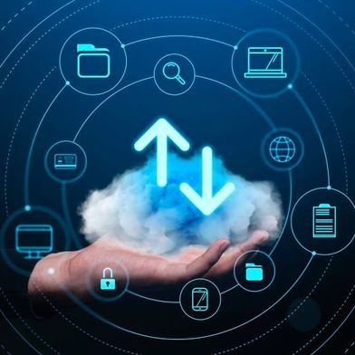 Synology-NAS wird mit C2-Diensten zum Hybrid-Cloud-Knotenpunkt – von Backup über Passwortmanagement bis hin zu KI-gestützter Analyse. (Bild: © ImageFlow - stock.adobe.com)